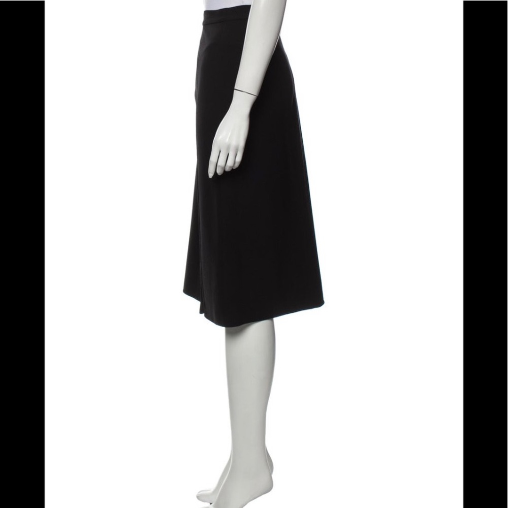 Michael Kors Collection✨Runway
Black, front slit, pencil skirt • orig. $1200 - Picture 5 of 6